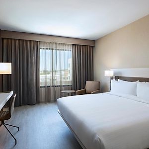 Deluxe  King Room Mobility accessible