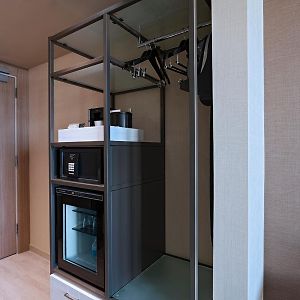 Deluxe  Queen Room Mobility or hearing accessible